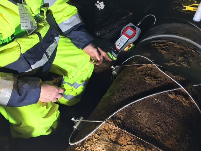 Water flow application at major airport in Scotland demanded a lightweight, portable ultrasonic flow meter