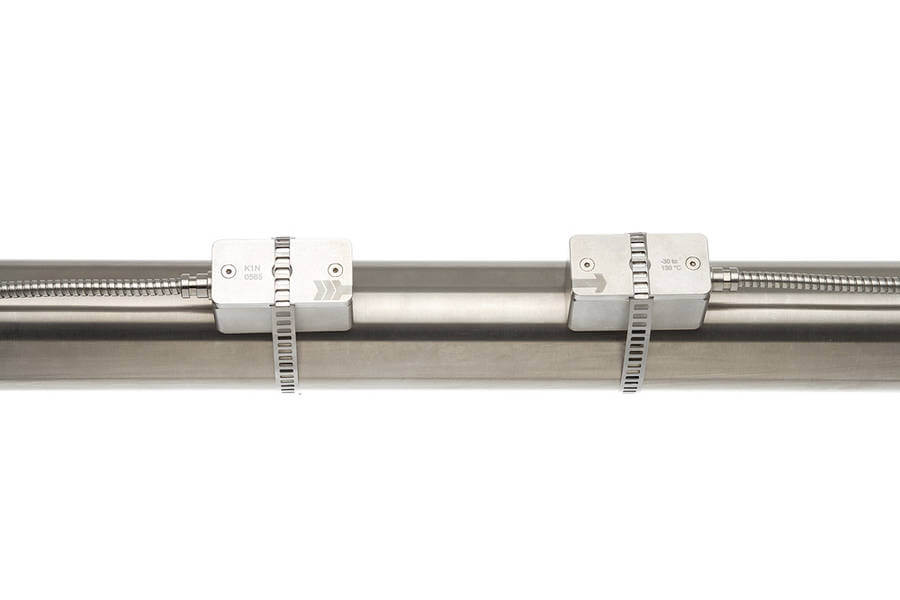 Ultrasonic transducers K1N fixed to the pipe with metallic straps for pipe diameters up to 6500 mm